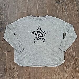 Renuar Women's Sweater with Gray and Black Star sz - med